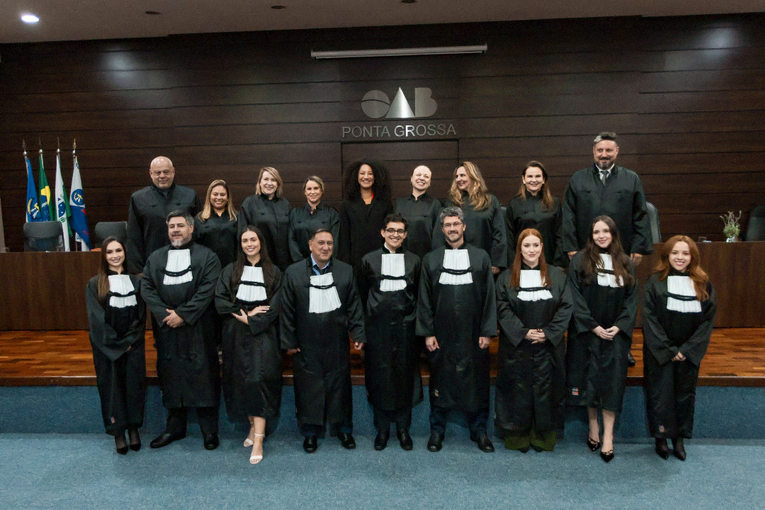 Novos Advogados Prestam Juramento em Cerimônia Solene na OAB Ponta Grossa